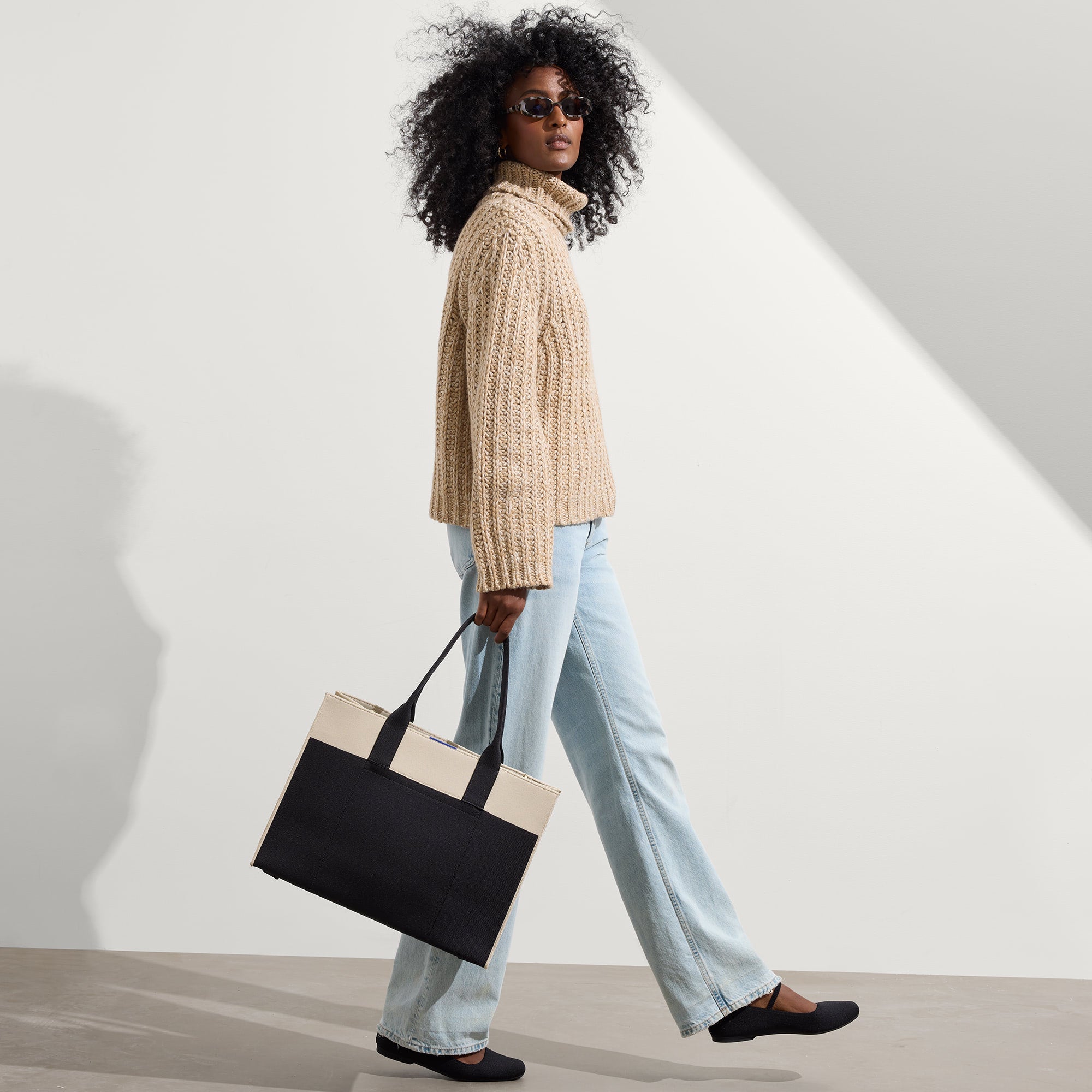 The Classic Tote - Luna