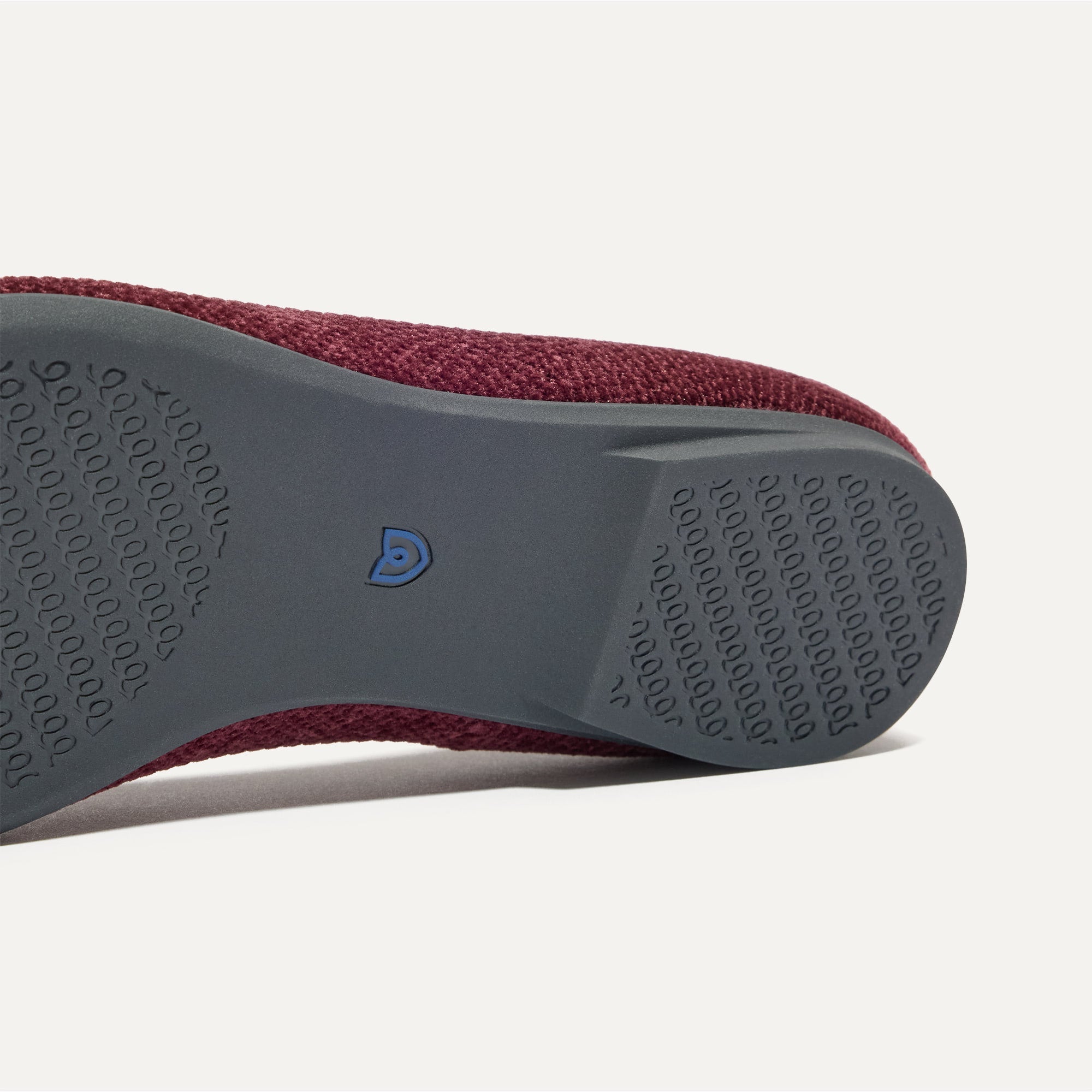 The ReVelvet™ Emblem Point II - ReVelvet™ Syrah